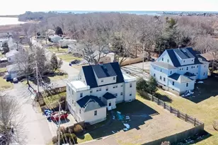 118 Ruggles Ave, Newport, RI 02840 - Photo 3
