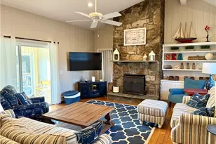 17 Melbourne Dr, Narragansett, RI 02882 - Photo 7