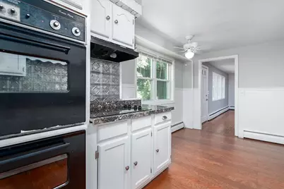 19 Waldron Avenue, North Kingstown, RI 02852 - Photo 21