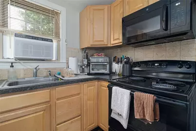 50 Memorial Avenue, Johnston, RI 02919 - Photo 9
