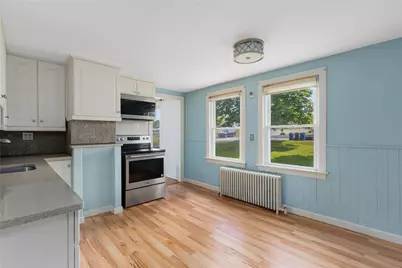 37 Reservoir Road, Middletown, RI 02842 - Photo 11