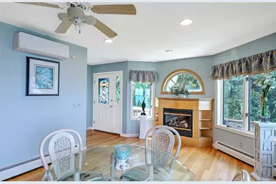 129 Seaside Drive, Jamestown, RI 02835 - Photo 17