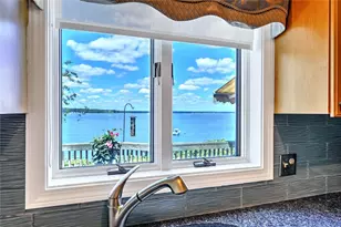 129 Seaside Dr, Jamestown, RI 02835 - Photo 19