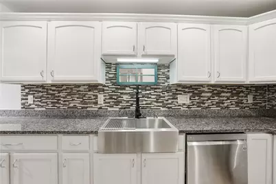 1 Tupperware Drive #316, North Smithfield, RI 02896 - Photo 5
