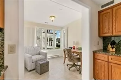 31 Coddinton #8, Newport, RI 02840 - Photo 15