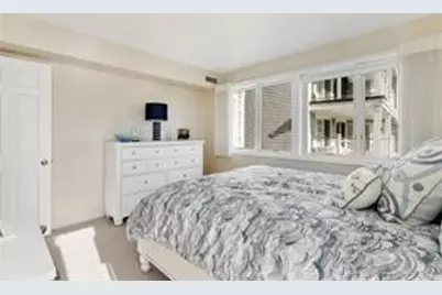 31 Coddinton #8, Newport, RI 02840 - Photo 17