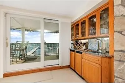 31 Coddinton #8, Newport, RI 02840 - Photo 9