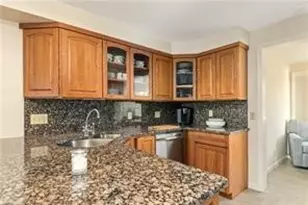 31 Coddinton, Newport, RI 02840 - Photo 13
