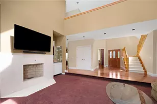 40 Alpine Estates Dr, Cranston, RI 02921 - Photo 9