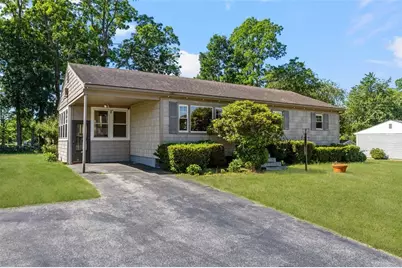 37 Ridgeway Drive, Warren, RI 02885 - Photo 1