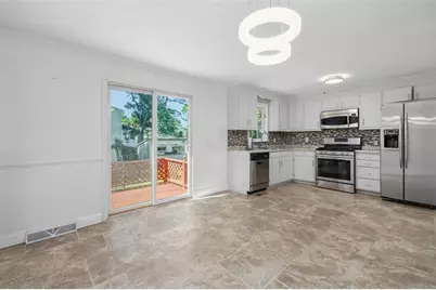 37 Ridgeway Drive, Warren, RI 02885 - Photo 3
