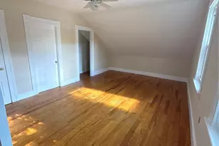 1018 Cranston St, Cranston, RI 02920 - Photo 5