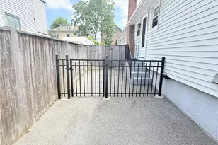 25 Thurston Ave, Newport, RI 02840 - Photo 27