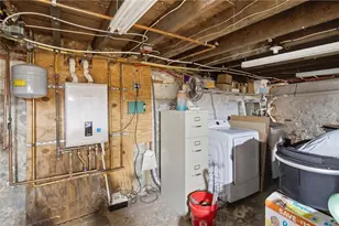 2 Beckside Rd, North Providence, RI 02911 - Photo 17