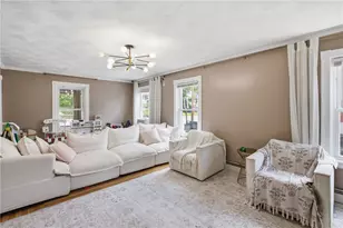 2 Beckside Rd, North Providence, RI 02911 - Photo 3