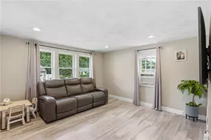 120 Pepin St, West Warwick, RI 02893 - Photo 5