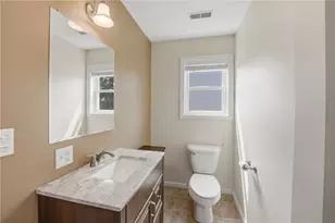 96 Seafare Ln, Portsmouth, RI 02871 - Photo 25