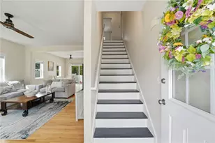 96 Seafare Ln, Portsmouth, RI 02871 - Photo 5