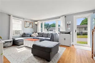 142 Mowry Ave, Cumberland, RI 02864 - Photo 5