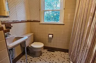 27 Clifton Ave, Coventry, RI 02816 - Photo 13