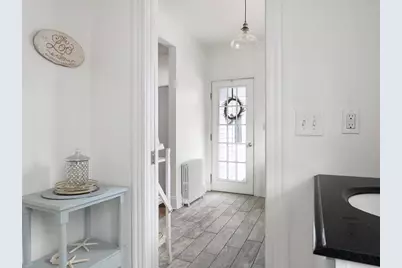 43 Howard Street, Newport, RI 02840 - Photo 17