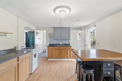2154 Broad Street, Cranston, RI 02905 - Photo 11