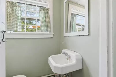 2154 Broad Street, Cranston, RI 02905 - Photo 27