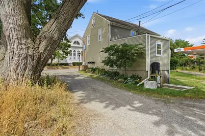 2154 Broad Street, Cranston, RI 02905 - Photo 39