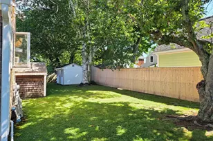 23 Butler St, Newport, RI 02840 - Photo 15