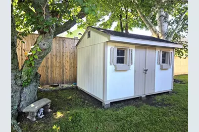 23 Butler Street, Newport, RI 02840 - Photo 17