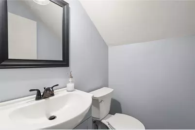 1467 Pawtucket Avenue, East Providence, RI 02916 - Photo 33