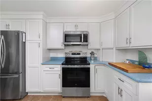 141 Redwood Rd, Portsmouth, RI 02871 - Photo 7