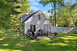47 Smith Ave, Smithfield, RI 02828 - Photo 5