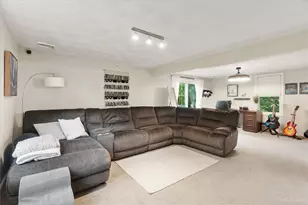 47 Smith Ave, Smithfield, RI 02828 - Photo 17
