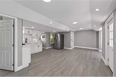 370 Pleasant Street, Pawtucket, RI 02860 - Photo 5