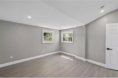 370 Pleasant Street, Pawtucket, RI 02860 - Photo 13