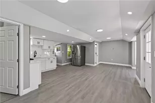 370 Pleasant St, Pawtucket, RI 02860 - Photo 5
