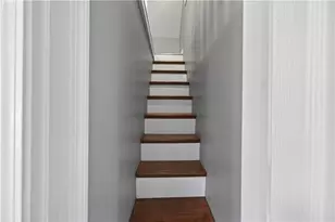 370 Pleasant St, Pawtucket, RI 02860 - Photo 15
