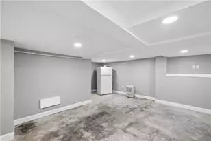 370 Pleasant St, Pawtucket, RI 02860 - Photo 19