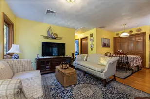 8 Robin Dr, North Kingstown, RI 02852 - Photo 39