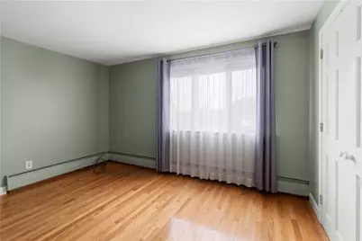 6 Varnum Avenue, Bristol, RI 02809 - Photo 15