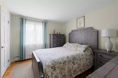 6 Varnum Avenue, Bristol, RI 02809 - Photo 11