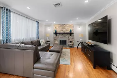 6 Varnum Avenue, Bristol, RI 02809 - Photo 7