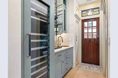 465 Lloyd Avenue, Providence, RI 02906 - Photo 39