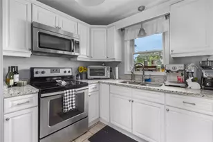 268 Washington St, Warwick, RI 02888 - Photo 7