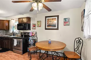 59 Liverpool St, Warwick, RI 02886 - Photo 5