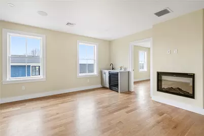 110 Newport Avenue, Middletown, RI 02842 - Photo 13