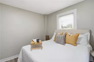 74 Pontiac St, Warwick, RI 02886 - Photo 17