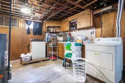 255 Farmington Avenue, Cranston, RI 02920 - Photo 31