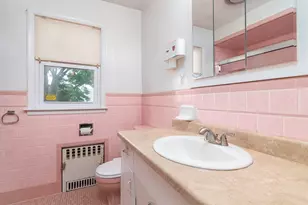 255 Farmington Ave, Cranston, RI 02920 - Photo 19